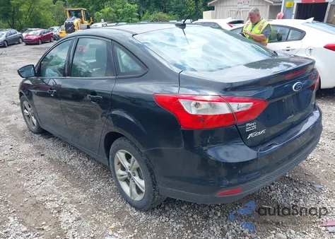 2014 Ford Focus Se z USA, uszkodzony, nr VIN 1FADP3F28EL448392